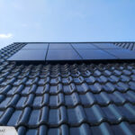 instalacja fotowoltaiczna na dachu domu w Brzozowka