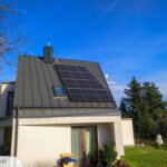Fotowoltaika realizacja na dachu budynku jednorodzinnego