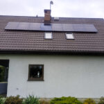 instalacja fotowoltaiczna na dachu domu w miejscowości Zabierzów