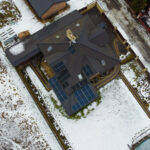 Realizacja instalacji fotowoltaicznej na dachach domów w miejscowości Węgrze wielkie