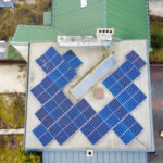 Instalacja fotowoltaiczna na dachu budynku realizacja w Krakowie