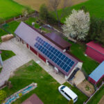 Fotowoltaika na dachu budynku gospodarczego realizacja Stróże