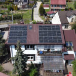 Instalacja fotowoltaiki na dachu domu jednorodzinnego w Czarnochowicach