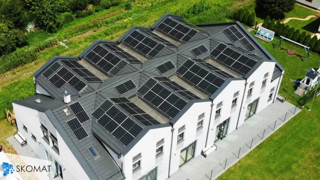Fotowoltaika na dachu budynku realizacja 46 kWp