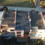 Dach szeregowca fotowoltaika