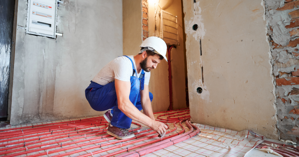 Montaż instalacji grzewczej w nowym domu pompa ciepła 