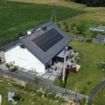 Instalacja słoneczna na dachu domu w Kepanowie