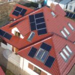 Instalacja fotowoltaiczna na dachu domu w Krakowie